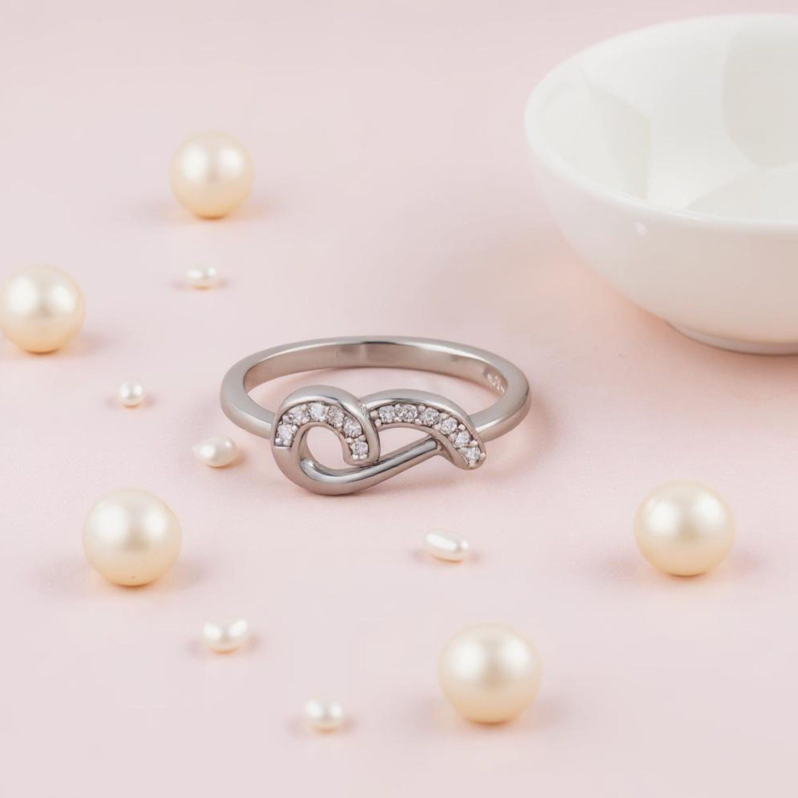 Arika Jewellers Elegant Swirl 925 Sterling Silver Ring Arika Jewellers Elegant Swirl 925 Sterling Silver Ring