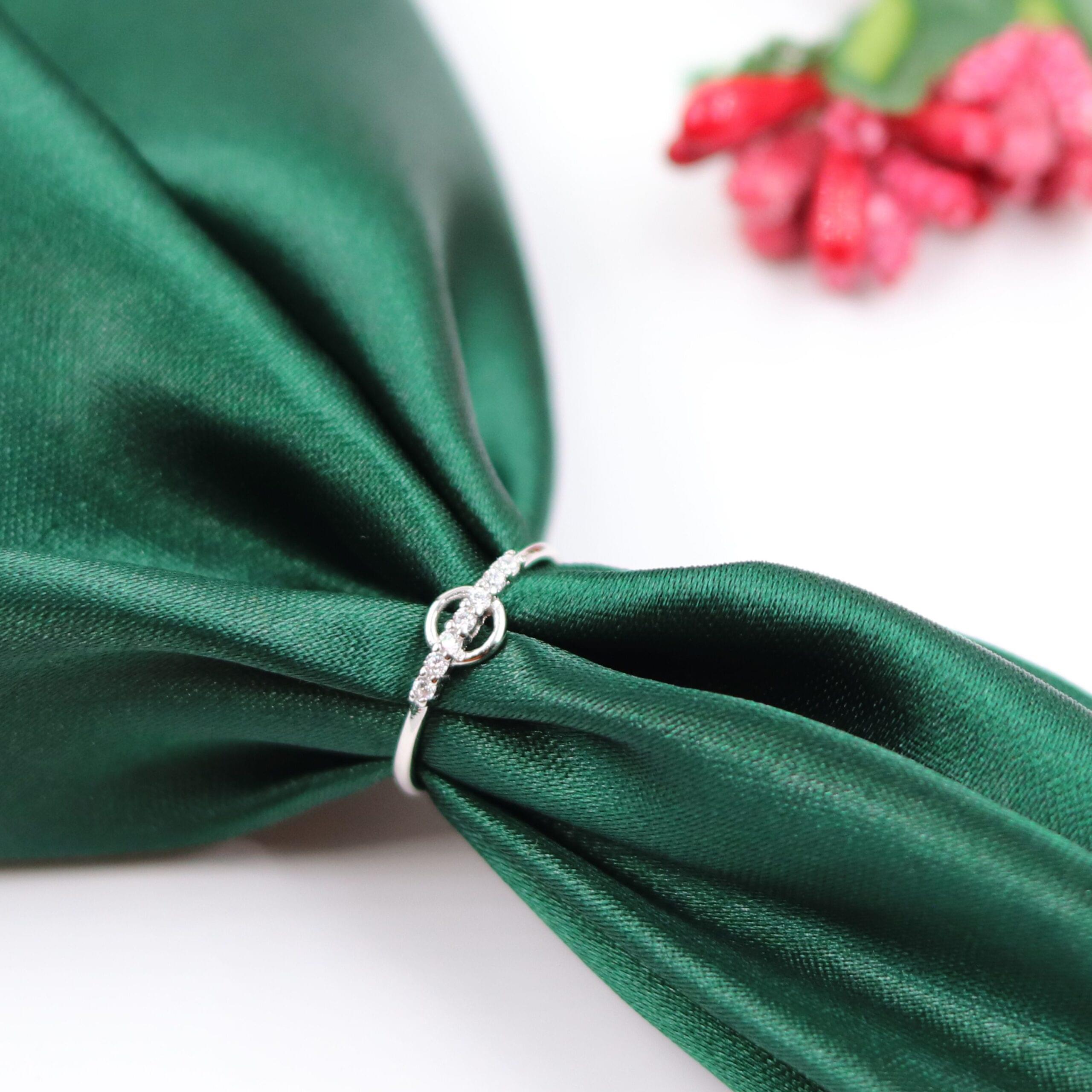 Arika Jewellers Minimalist Circle 925 Sterling Silver Ring (1) Arika Jewellers Minimalist Circle 925 Sterling Silver Ring (1)